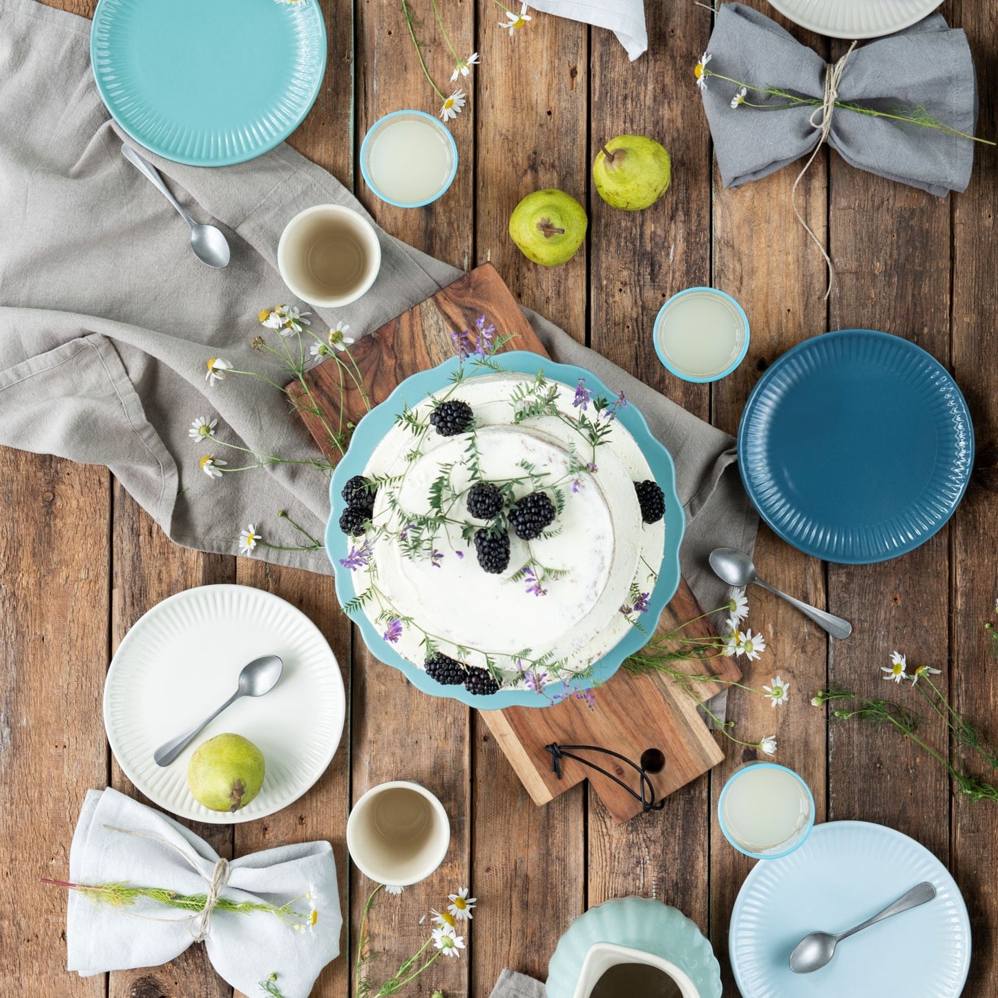 English Rose Cake Platter - Aqua