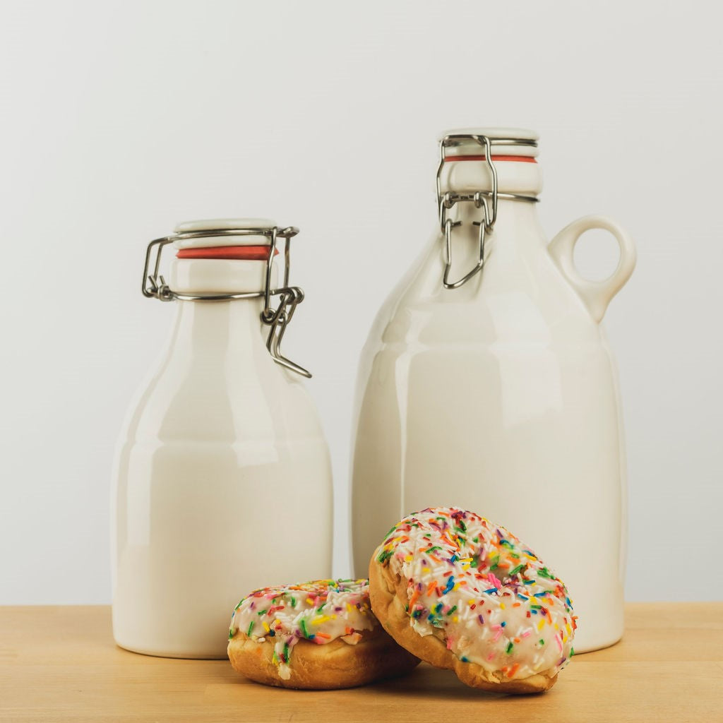 Hampton Jug, 64oz. - With Handle - Matte White