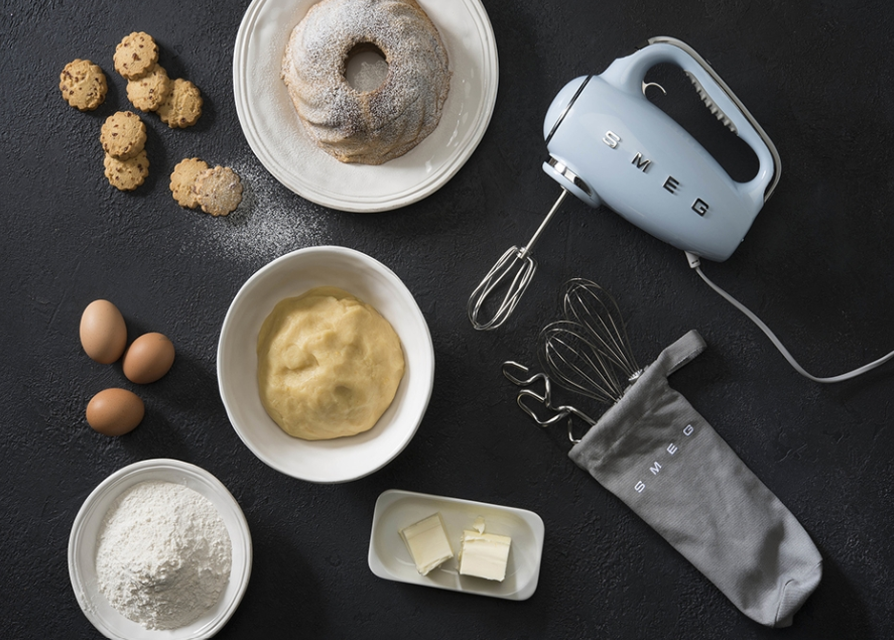 SMEG Hand Mixer